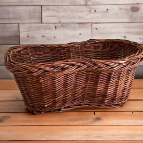 Vintage Wicker Planter - Picture 2 of 6